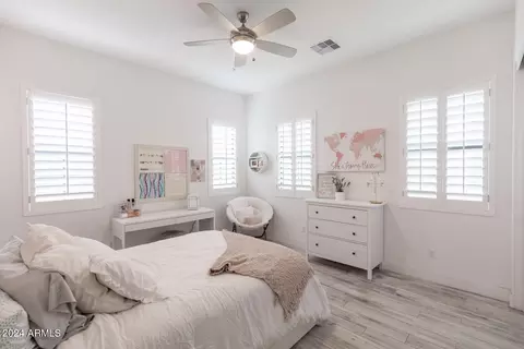 Bedroom - 729 E Nighthawk Way, Phoenix, AZ 85048 photo 7 of 9