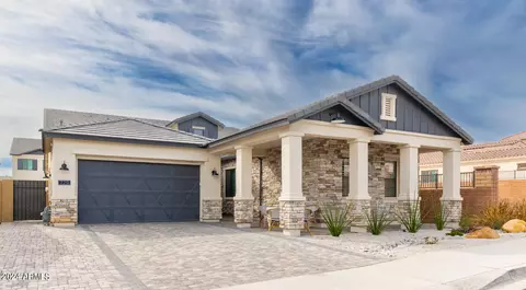 Exterior - 729 E Nighthawk Way, Phoenix, AZ 85048 photo 2 of 9