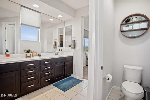 Bath - 22010 N 28th Pl, Phoenix, AZ 85050 photo 3 of 5
