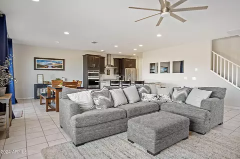 Living - 22010 N 28th Pl, Phoenix, AZ 85050 photo 2 of 3