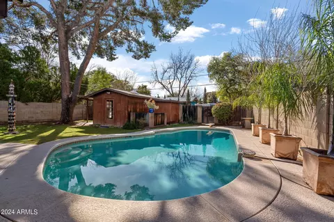 Exterior - 1437 E Hudson Dr, Tempe, AZ 85281 photo 9 of 13