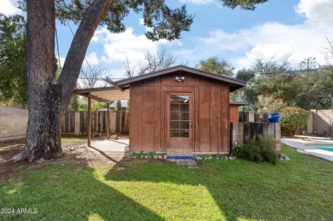 Exterior - 1437 E Hudson Dr, Tempe, AZ 85281 photo 11 of 13