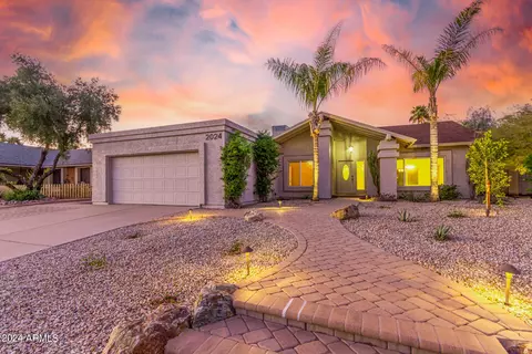 2024 W Rockwell Dr, Chandler, AZ 85224