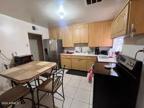 2033 E Cypress St, Phoenix, AZ 85006 photo 3