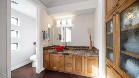 Bath - 7260 Eagle Crest Dr #30, Mesa, AZ 85207 photo 3 of 6