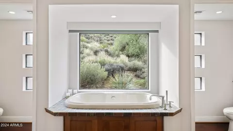 Bath - 7260 Eagle Crest Dr #30, Mesa, AZ 85207 photo 4 of 6