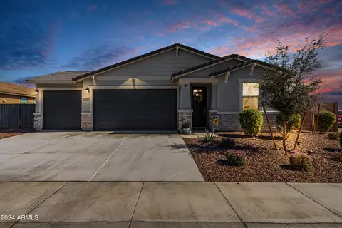 4833 N 181st Ave, Goodyear, AZ 85395