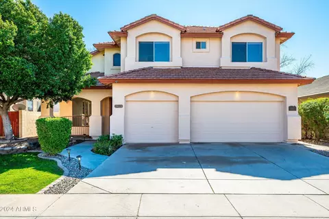 3923 E Juanita Ave, Gilbert, AZ 85234