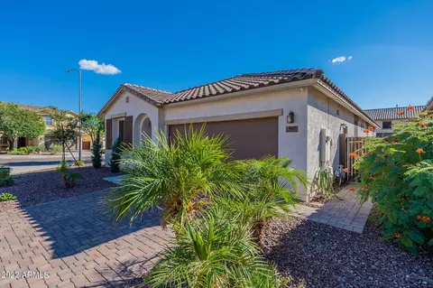 5517 W Desert Hollow Dr, Phoenix, AZ 85083