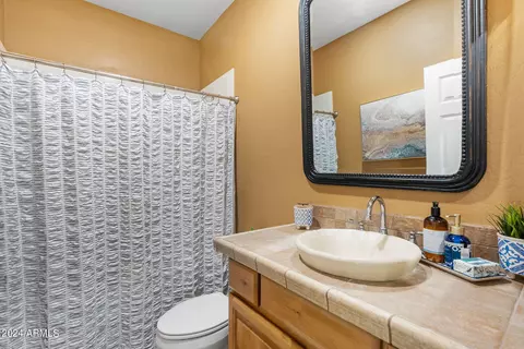 Bath - 4685 E Ruffian Rd, Gilbert, AZ 85297 photo 6 of 7