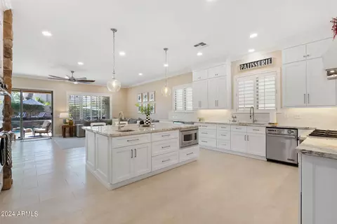 Kitchen - 4685 E Ruffian Rd, Gilbert, AZ 85297 photo 2 of 8