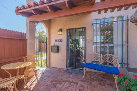 1042 E Pueblo Rd, Phoenix, AZ 85020