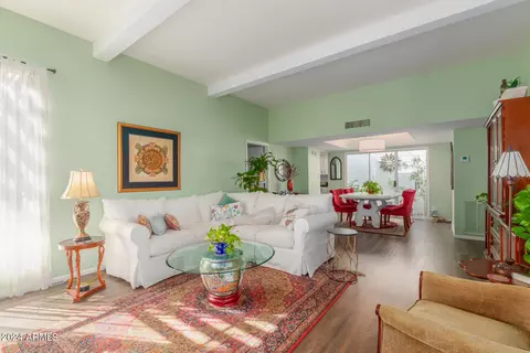 Living - 1042 E Pueblo Rd, Phoenix, AZ 85020 photo 1 of 3