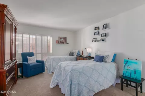 Bedroom - 1042 E Pueblo Rd, Phoenix, AZ 85020 photo 6 of 8