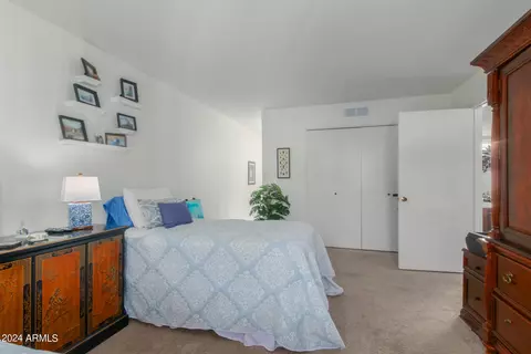 Bedroom - 1042 E Pueblo Rd, Phoenix, AZ 85020 photo 8 of 8