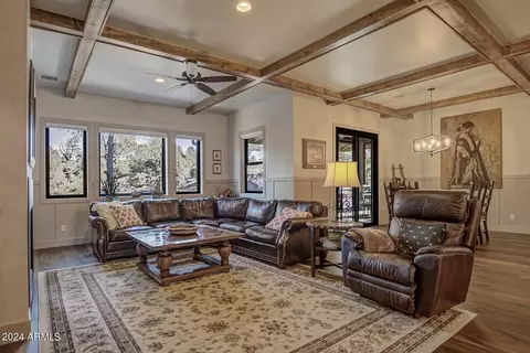 Living - 2318 E Scarlet Bugler Cir, Payson, AZ 85541 photo 2 of 3