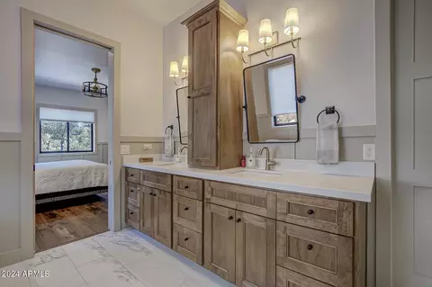 Bath - 2318 E Scarlet Bugler Cir, Payson, AZ 85541 photo 2 of 5