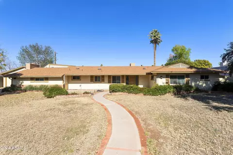 32 W Linger Ln, Phoenix, AZ 85021