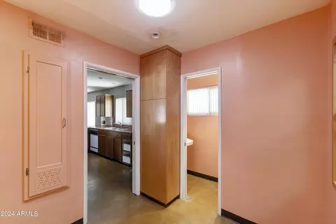 Other - 32 W Linger Ln, Phoenix, AZ 85021 photo 9 of 12