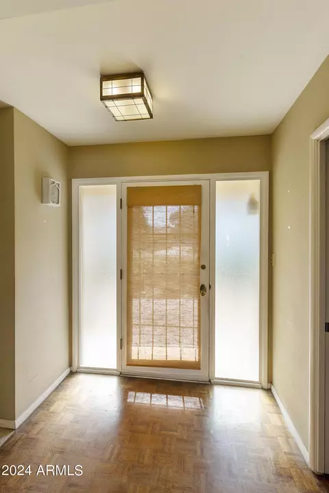Entry Way - 32 W Linger Ln, Phoenix, AZ 85021 photo 1 of 1