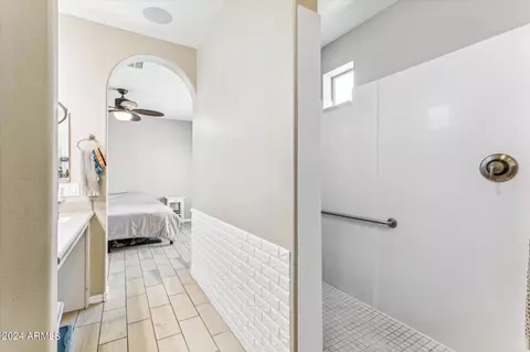 Bath - 2940 N Brighton --, Mesa, AZ 85207 photo 2 of 4