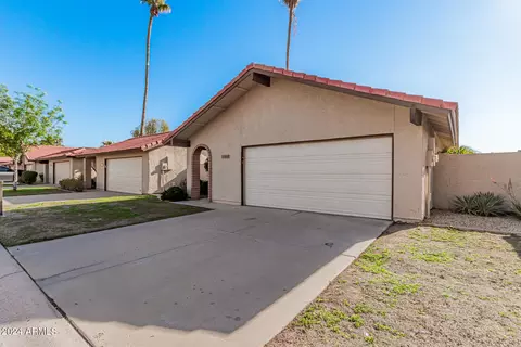 11611 S Ki Rd, Phoenix, AZ 85044