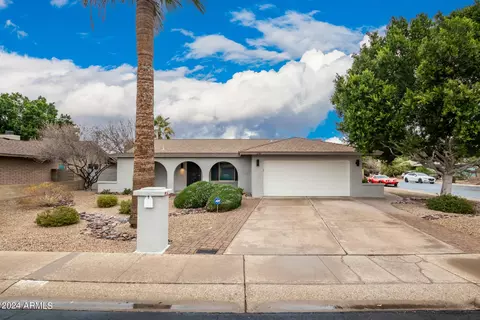 2116 E Laguna Dr, Tempe, AZ 85282