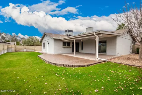 Exterior - 2116 E Laguna Dr, Tempe, AZ 85282 photo 11 of 14