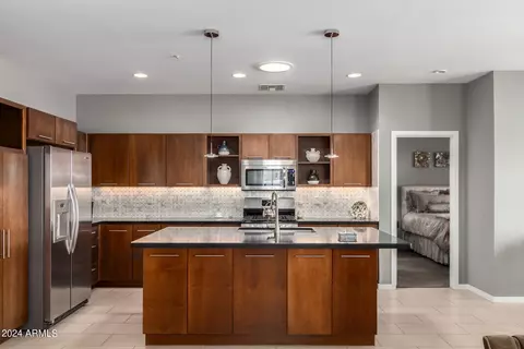 Kitchen - 3558 E Ravenswood Dr, Gilbert, AZ 85298 photo 3 of 6
