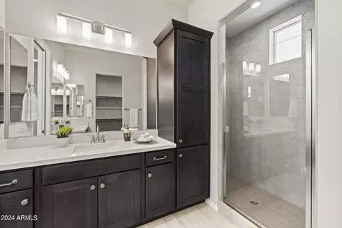 Bath - 26318 N 22nd Ave, Phoenix, AZ 85085 photo 6 of 10