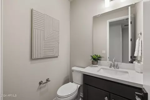Bath - 26318 N 22nd Ave, Phoenix, AZ 85085 photo 1 of 10