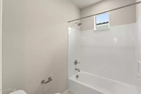 Bath - 26318 N 22nd Ave, Phoenix, AZ 85085 photo 10 of 10