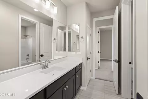 Bath - 26318 N 22nd Ave, Phoenix, AZ 85085 photo 9 of 10