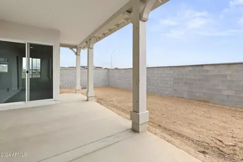 Exterior - 26318 N 22nd Ave, Phoenix, AZ 85085 photo 5 of 7