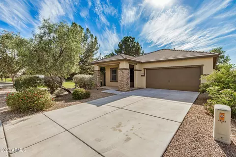 42519 W Lucera Ct, Maricopa, AZ 85138
