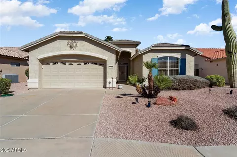 17806 W Club Vista Dr, Surprise, AZ 85374
