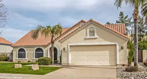 1509 N Piedmont Dr, Gilbert, AZ 85234