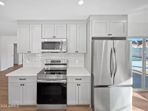 Kitchen - 2213 El Moro Ave, Mesa, AZ 85204 photo 3 of 3