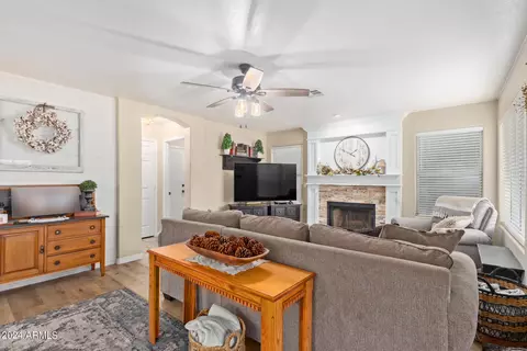 Living - 662 W Mesquite St, Gilbert, AZ 85233 photo 4 of 8