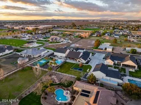 View/Area - 2113 E Lexi Ln, Gilbert, AZ 85298 photo 4 of 11