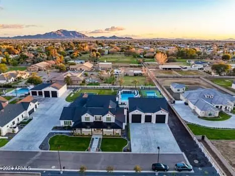 View/Area - 2113 E Lexi Ln, Gilbert, AZ 85298 photo 1 of 11