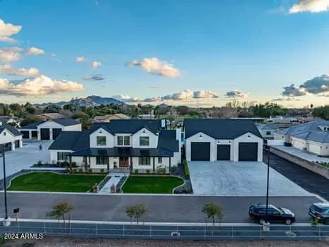 View/Area - 2113 E Lexi Ln, Gilbert, AZ 85298 photo 10 of 11