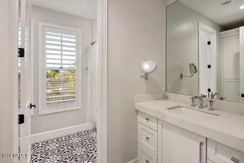 Bath - 2113 E Lexi Ln, Gilbert, AZ 85298 photo 6 of 6