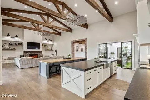 Kitchen - 2113 E Lexi Ln, Gilbert, AZ 85298 photo 3 of 4