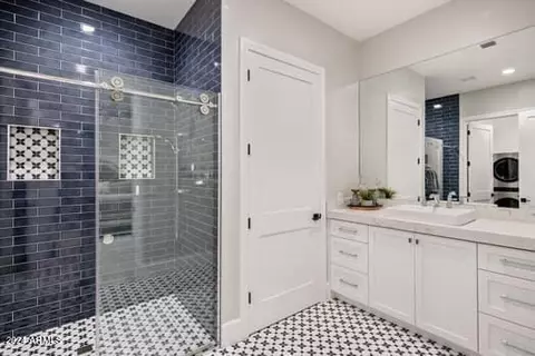 Bath - 2113 E Lexi Ln, Gilbert, AZ 85298 photo 5 of 6