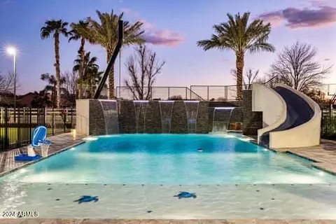 Exterior - 2113 E Lexi Ln, Gilbert, AZ 85298 photo 16 of 22