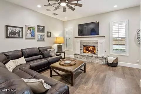 Living - 2113 E Lexi Ln, Gilbert, AZ 85298 photo 4 of 5