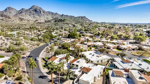 View/Area - 1735 E Frier Dr, Phoenix, AZ 85020 photo 6 of 16