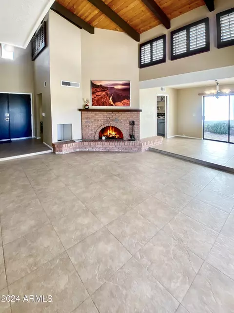 Living - 1735 E Frier Dr, Phoenix, AZ 85020 photo 4 of 6