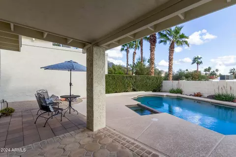 Exterior - 1735 E Frier Dr, Phoenix, AZ 85020 photo 7 of 26